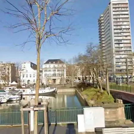 Apartment Le Wilson En Face De La Gare De *